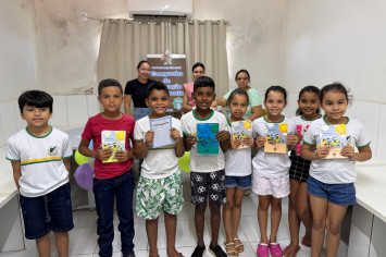 CRIANÇAS VACINANDO